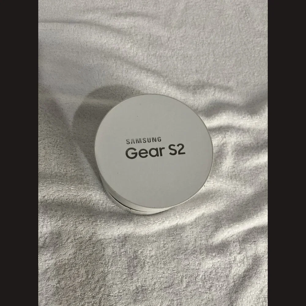 Samsung Gear S2 Smartwatch 42 mm – Classic with Box & Accessories